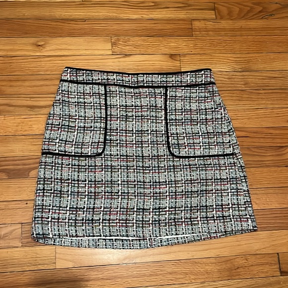 😊 LOFT multicolor tweet mini skirt - Picture 2 of 7